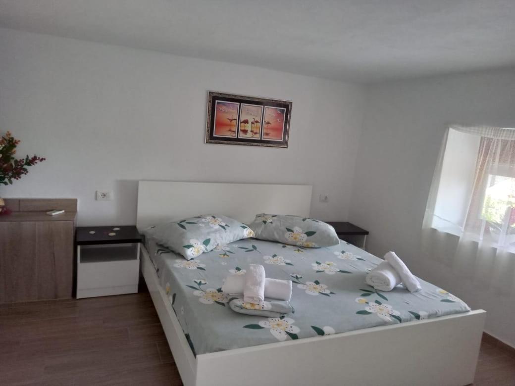Vila Pasha Saranda Chambre photo